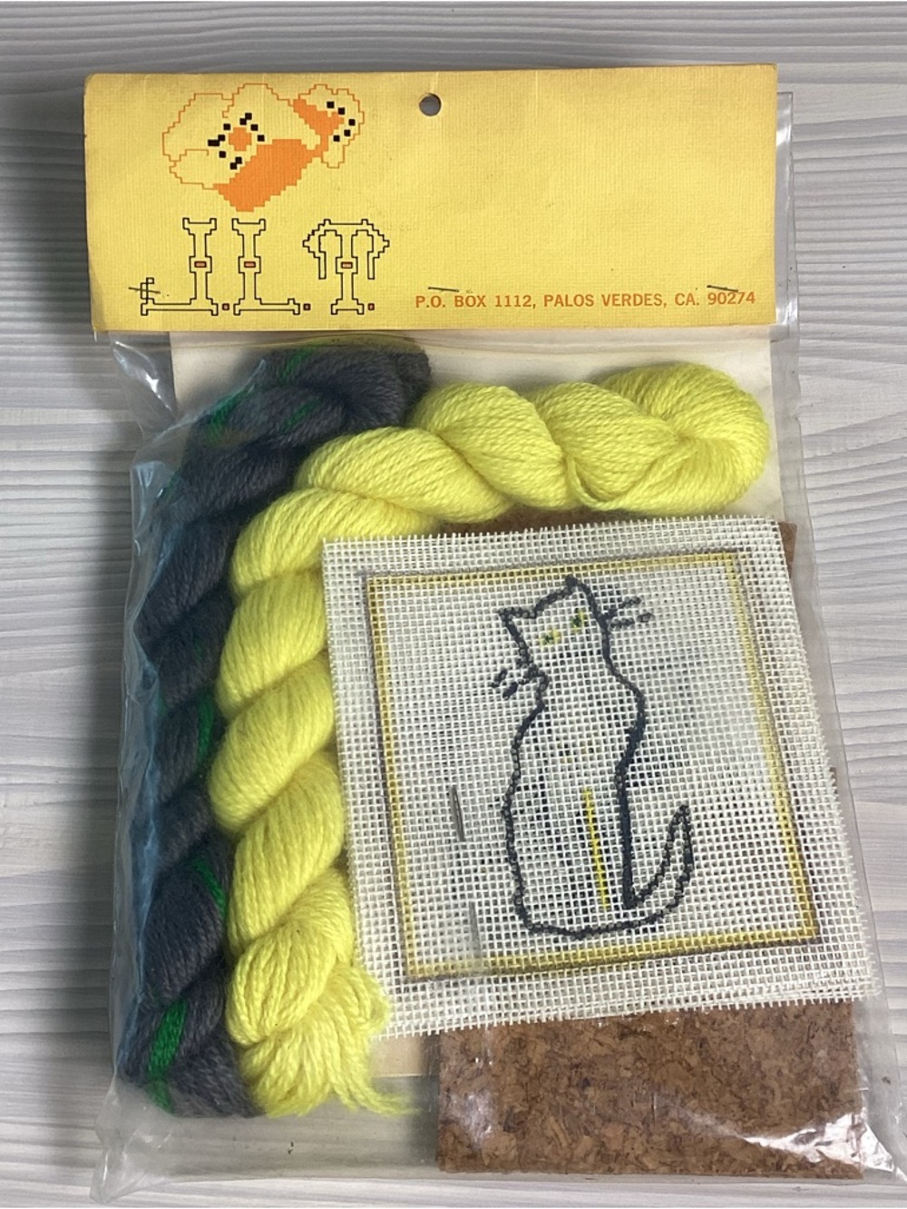 Vintage Needlepoint Coaster Kit Cats 4 Cork Back Coasters Persian Yarns